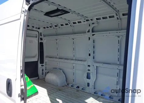 2025 Ram Promaster 3500 Tradesman High Roof 159 Wb W/Pass Seat z USA, uszkodzony, nr VIN 3C6MRVHG0SE549026